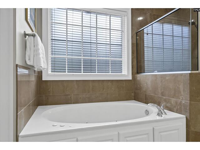 Photo of 24 Burgee Court