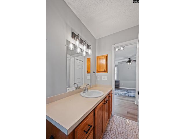 Photo of 916 Calks Ferry Road