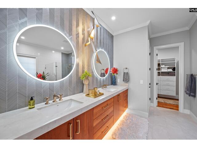 Photo of 252 Waters Edge Drive