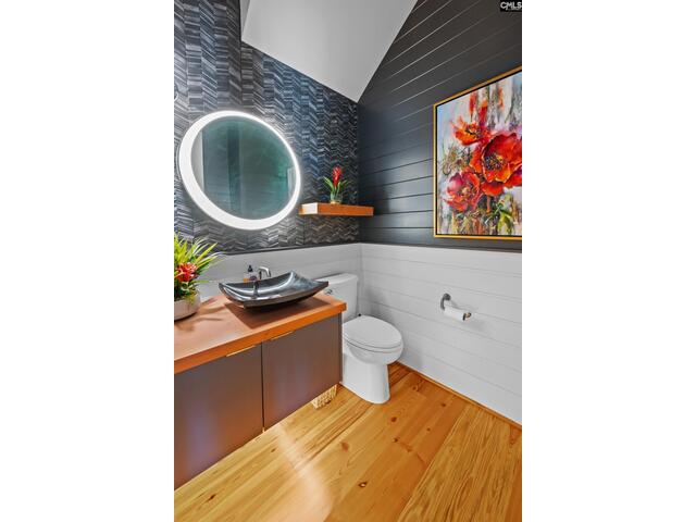 Photo of 252 Waters Edge Drive