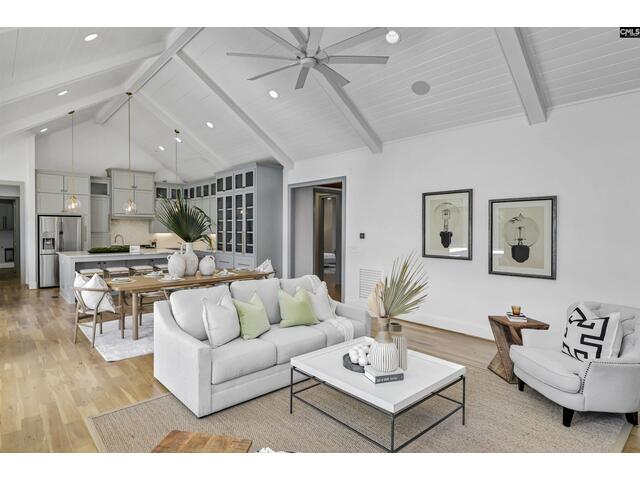 Photo of 5232 Lakeshore Drive