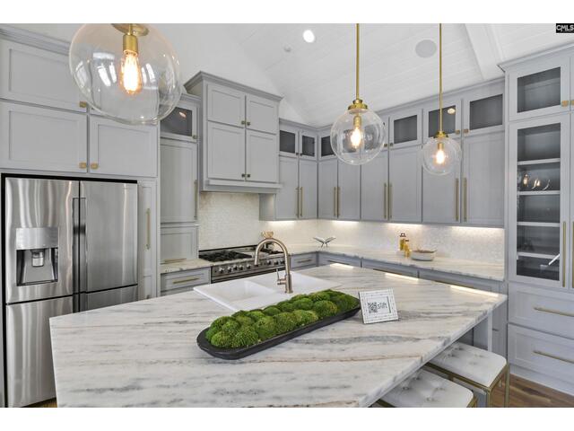 Photo of 5232 Lakeshore Drive