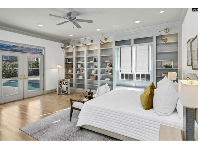 Photo of 5232 Lakeshore Drive