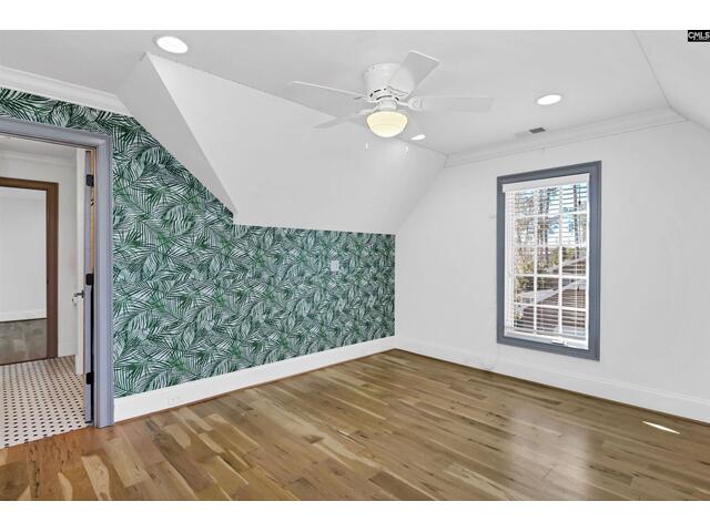 Photo of 5232 Lakeshore Drive