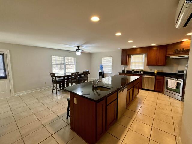 Photo of 330 Canada Drive