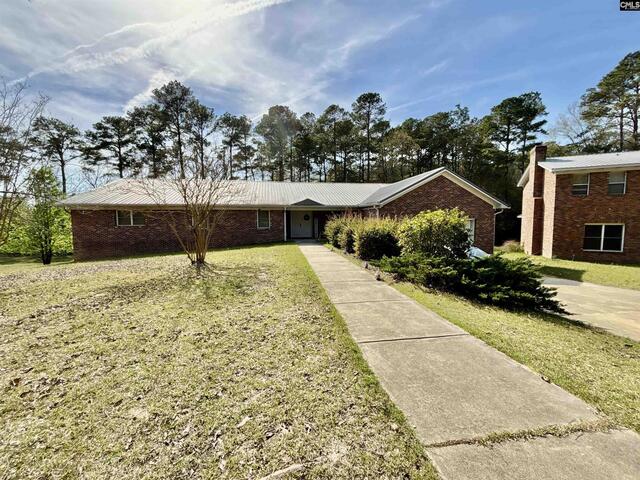 Photo of 330 Canada Drive