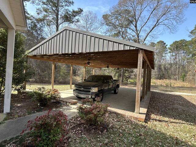 Photo of 330 Canada Drive