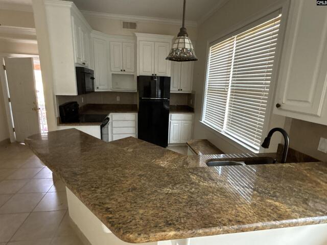 Photo of 330 Canada Drive