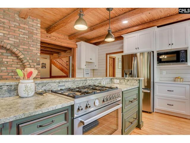 Photo of 518 Pioneer Shores Road