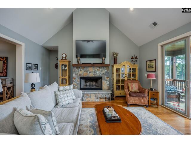 Photo of 1099 Retreat Way