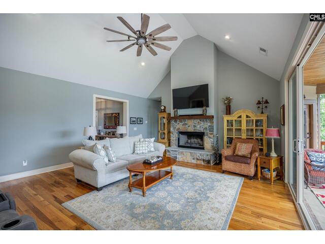 Photo of 1099 Retreat Way