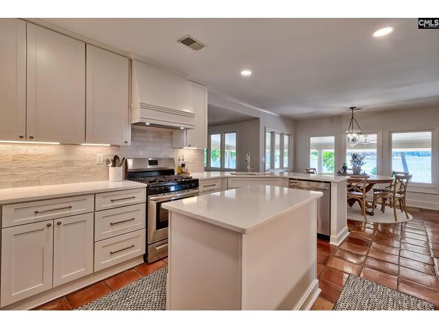 Photo of 1909 Marina Road