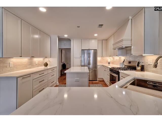 Photo of 1909 Marina Road