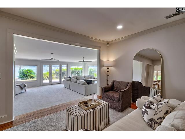 Photo of 1909 Marina Road