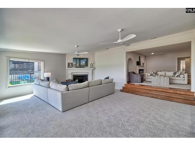 Photo of 1909 Marina Road