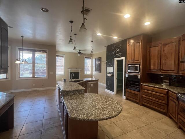 Photo of 2863 Bowen Street