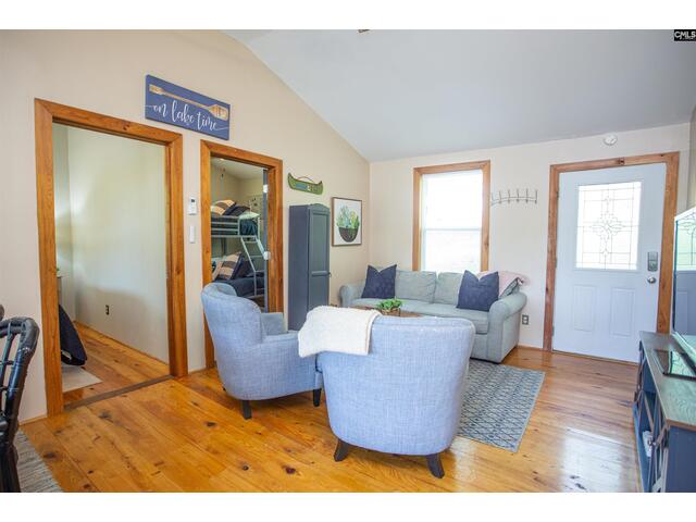 Photo of 2207 White Oak Lane