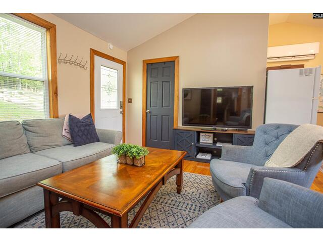 Photo of 2207 White Oak Lane