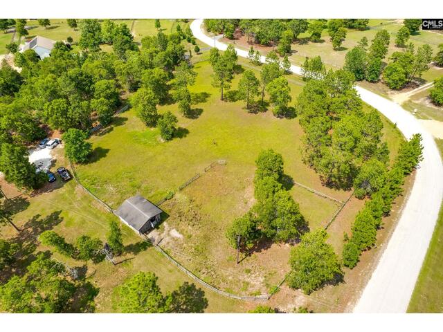 Photo Of 80 Hound Hollow Road Photo of 80 hound hollow road