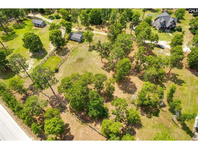 Photo Of 80 Hound Hollow Road Photo of 80 hound hollow road