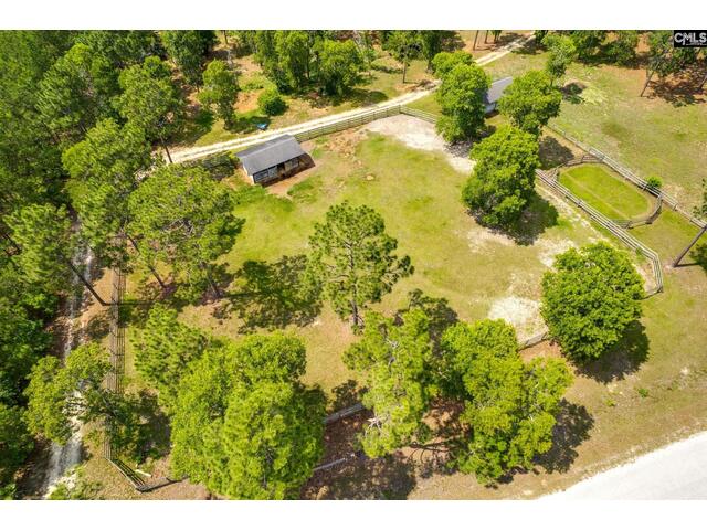 Photo Of 80 Hound Hollow Road Photo of 80 hound hollow road