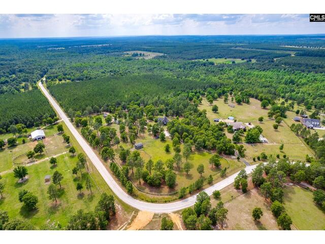 Photo Of 80 Hound Hollow Road Photo of 80 hound hollow road