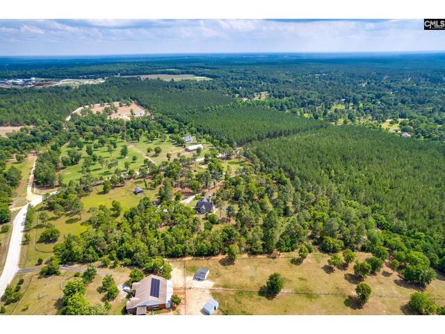 Photo Of 80 Hound Hollow Road Photo of 80 hound hollow road