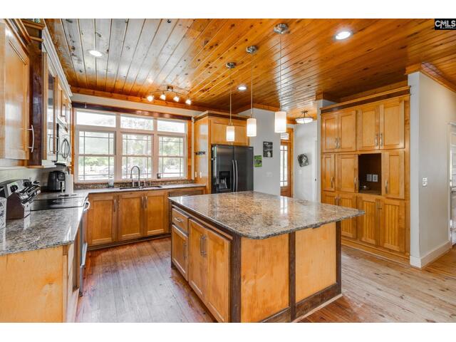 Photo Of 80 Hound Hollow Road Photo of 80 hound hollow road