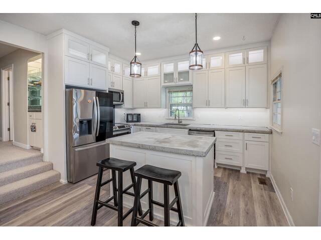 Photo of 1805 Lakeshore Road