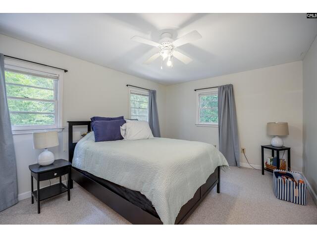 Photo of 1805 Lakeshore Road