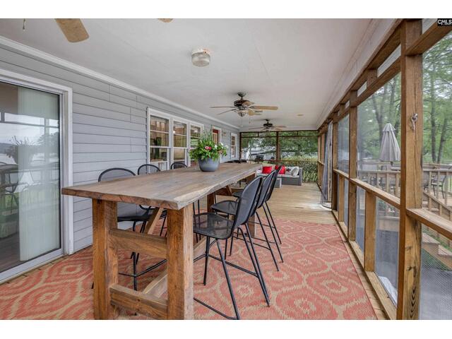 Photo of 1805 Lakeshore Road