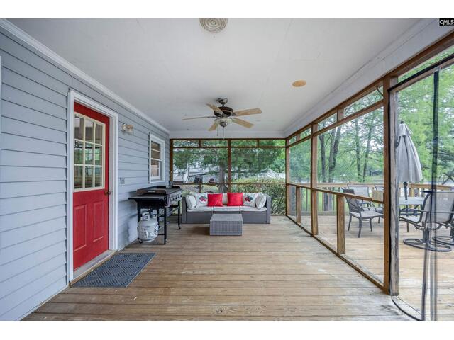 Photo of 1805 Lakeshore Road