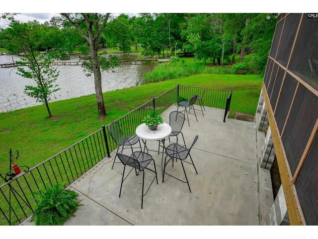 Photo of 1805 Lakeshore Road