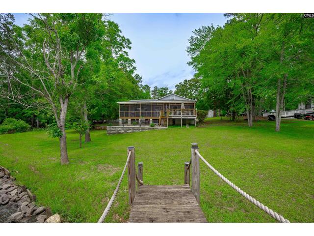 Photo of 1805 Lakeshore Road