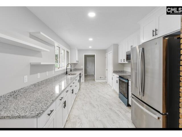 Photo of 400 Derby Lane