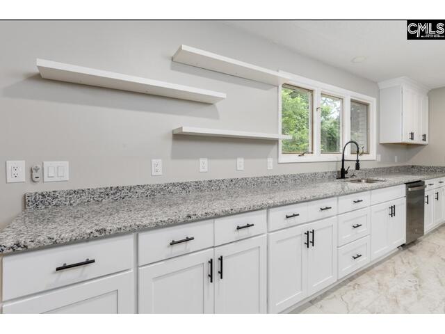 Photo of 400 Derby Lane