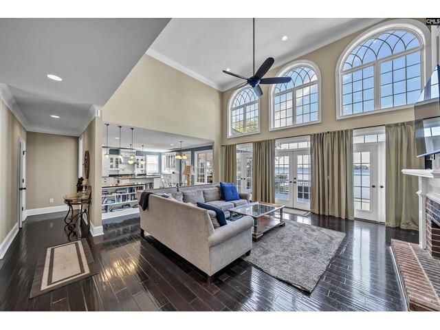 Photo of 102 Royal Court