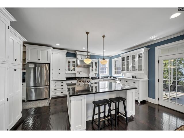 Photo of 102 Royal Court