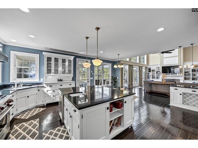 Photo of 102 Royal Court