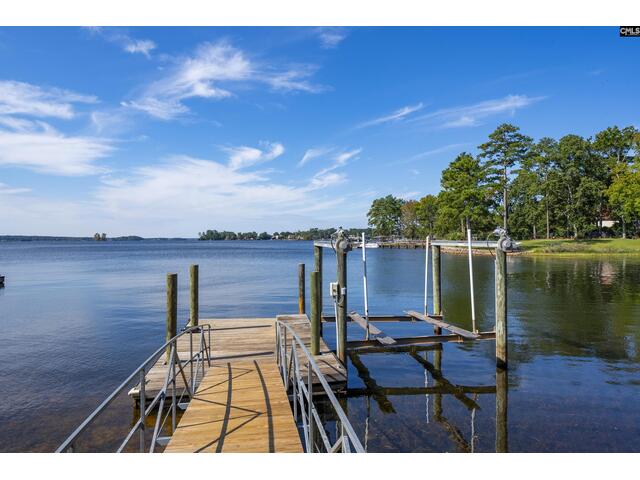 Photo of 102 Royal Court