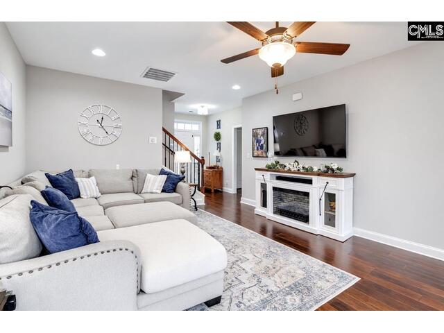 Photo of 76 Driftwood Avenue