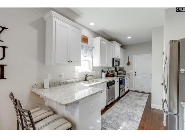 Photo of 76 Driftwood Avenue