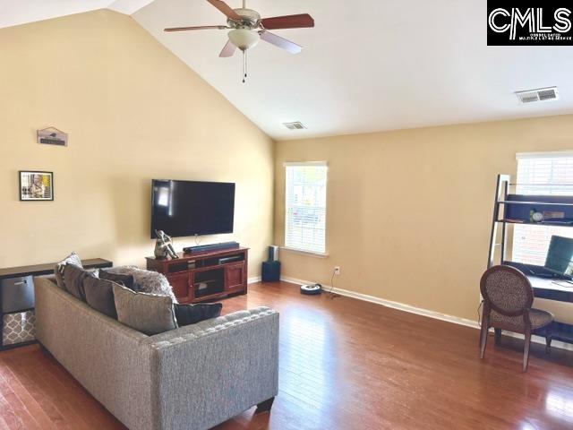 Photo of 102 Driftwood Avenue