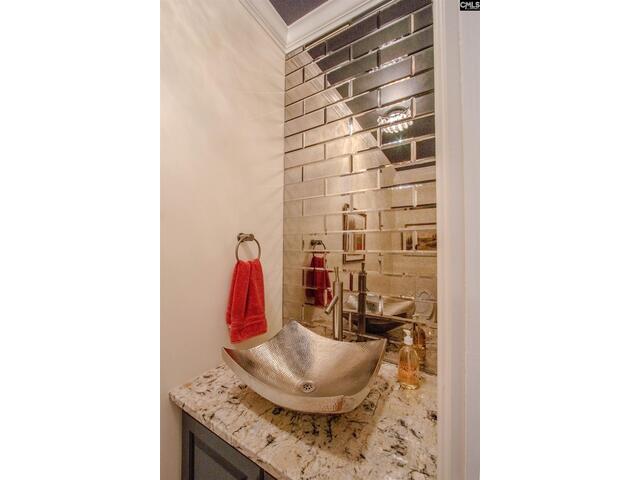 Photo of 204 Sterling Lake Court