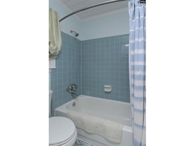 Photo of 1736 Lake Road