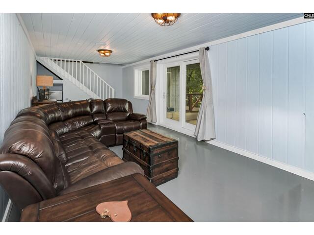 Photo of 1736 Lake Road