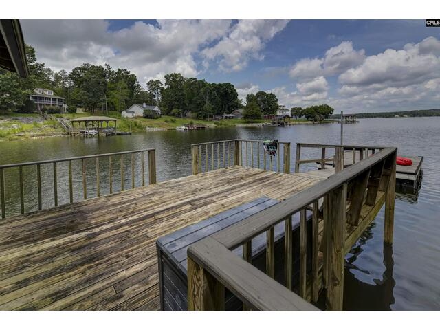 Photo of 1736 Lake Road
