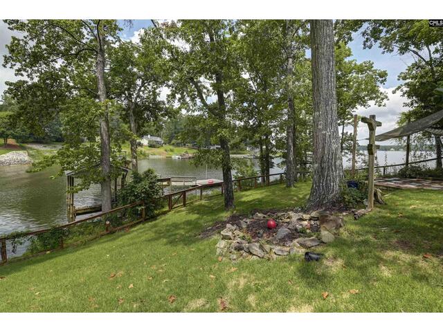 Photo of 1736 Lake Road