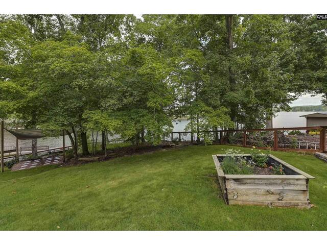 Photo of 1736 Lake Road