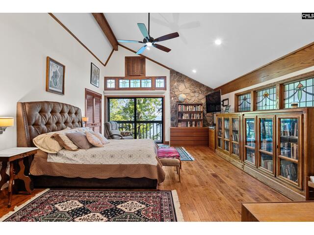Photo of 270 Harrison Point
